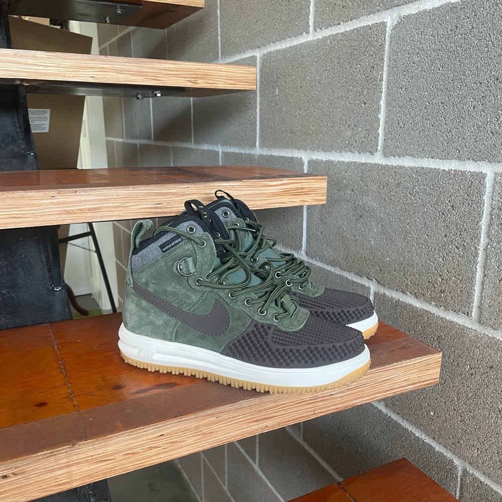Nike Lunar Air Force 1 Duckboot size 9